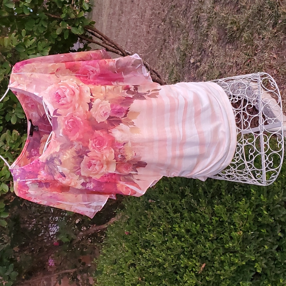 Espresso Women's Medium Beautiful Floral Top with Sheer Flowy Sleeves